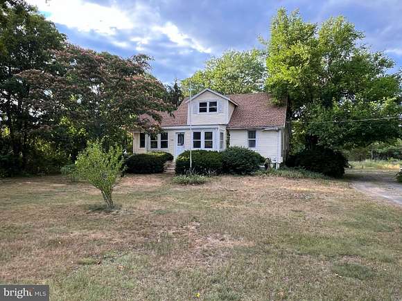 3.91 Acres of Residential Land with Home for Sale in Vineland, New Jersey