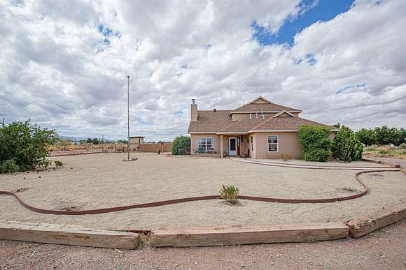 3.874 Acres of Residential Land with Home for Sale in Tularosa, New Mexico