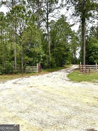 8.2 Acres of Residential Land for Sale in Hawkinsville, Georgia