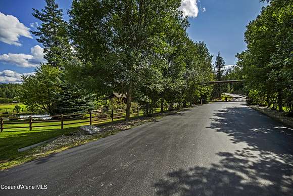 5.18 Acres of Land for Sale in Naples, Idaho