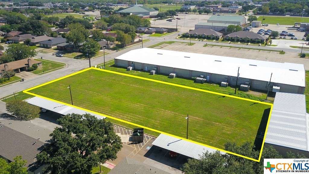 0.745 Acres of Mixed-Use Land for Sale in Victoria, Texas