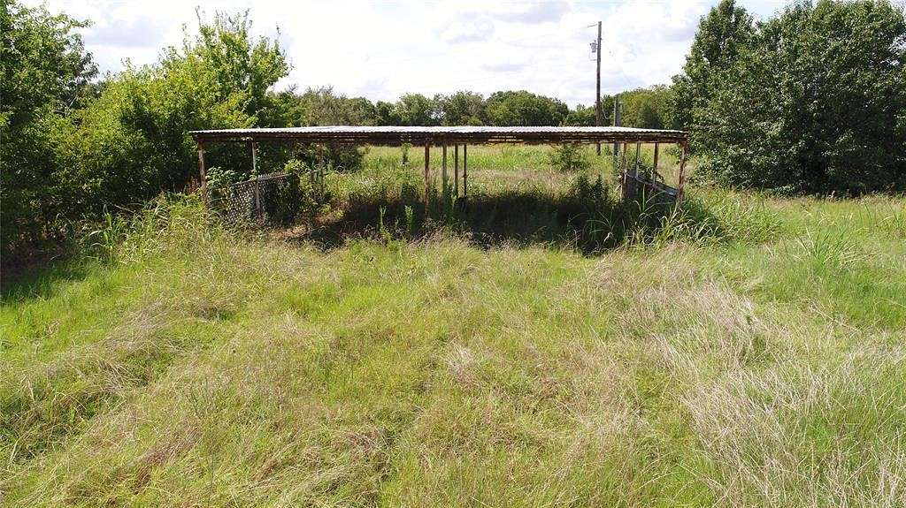 10 Acres of Land for Sale in Dawson, Texas