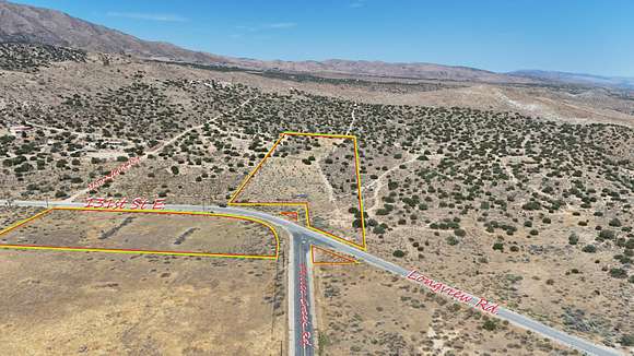 9 Acres of Land for Sale in Juniper Hills, California