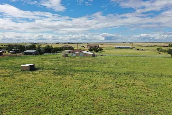 9.86 Acres of Residential Land with Home for Sale in Amarillo, Texas