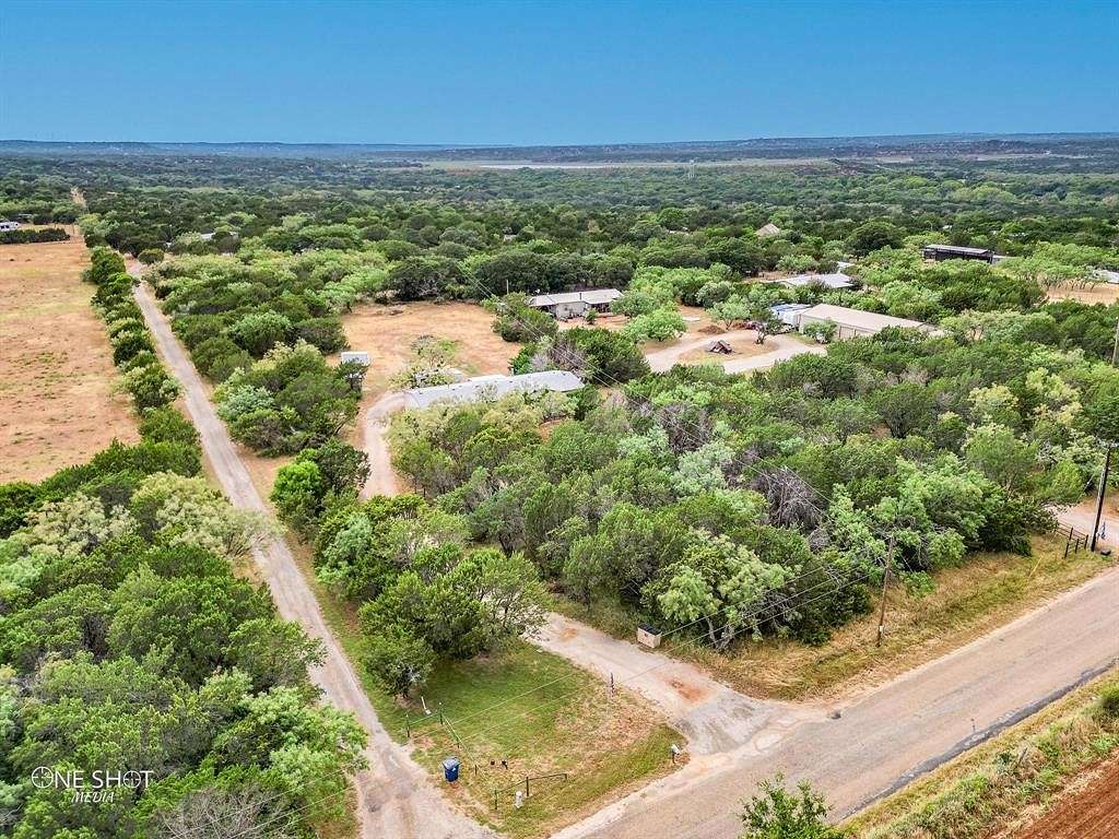 2.181 Acres of Residential Land with Home for Sale in Tuscola, Texas