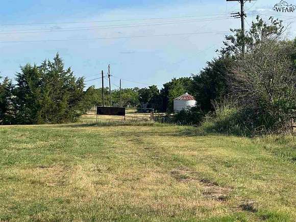 17.91 Acres of Recreational Land for Sale in Iowa Park, Texas