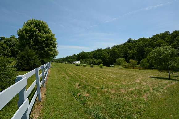 5.29 Acres of Residential Land for Sale in Lewisburg, West Virginia
