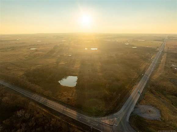 17 Acres of Land for Sale in Council Hill, Oklahoma