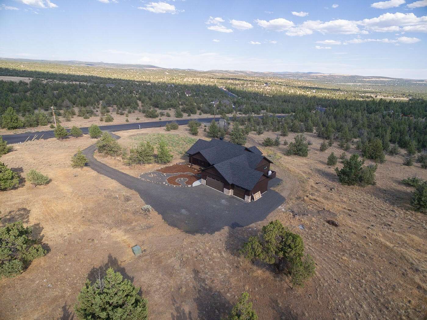 5.67 Acres of Residential Land with Home for Sale in Prineville, Oregon