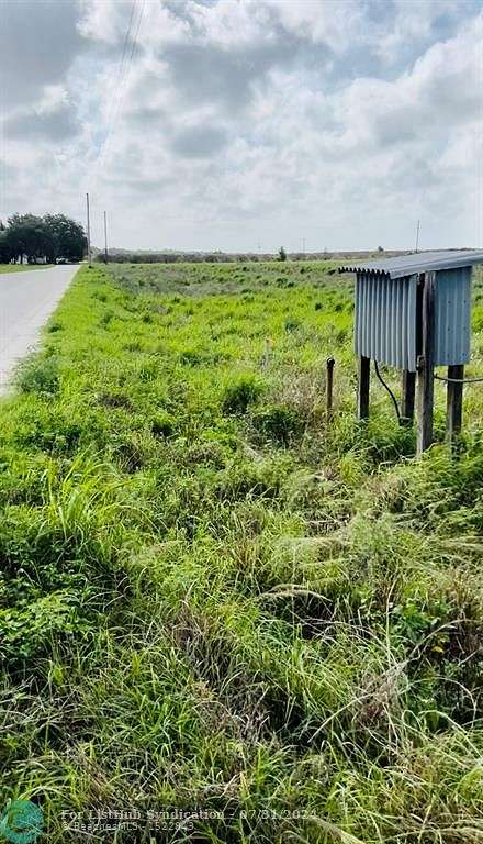 10 Acres of Residential Land for Sale in Sebring, Florida