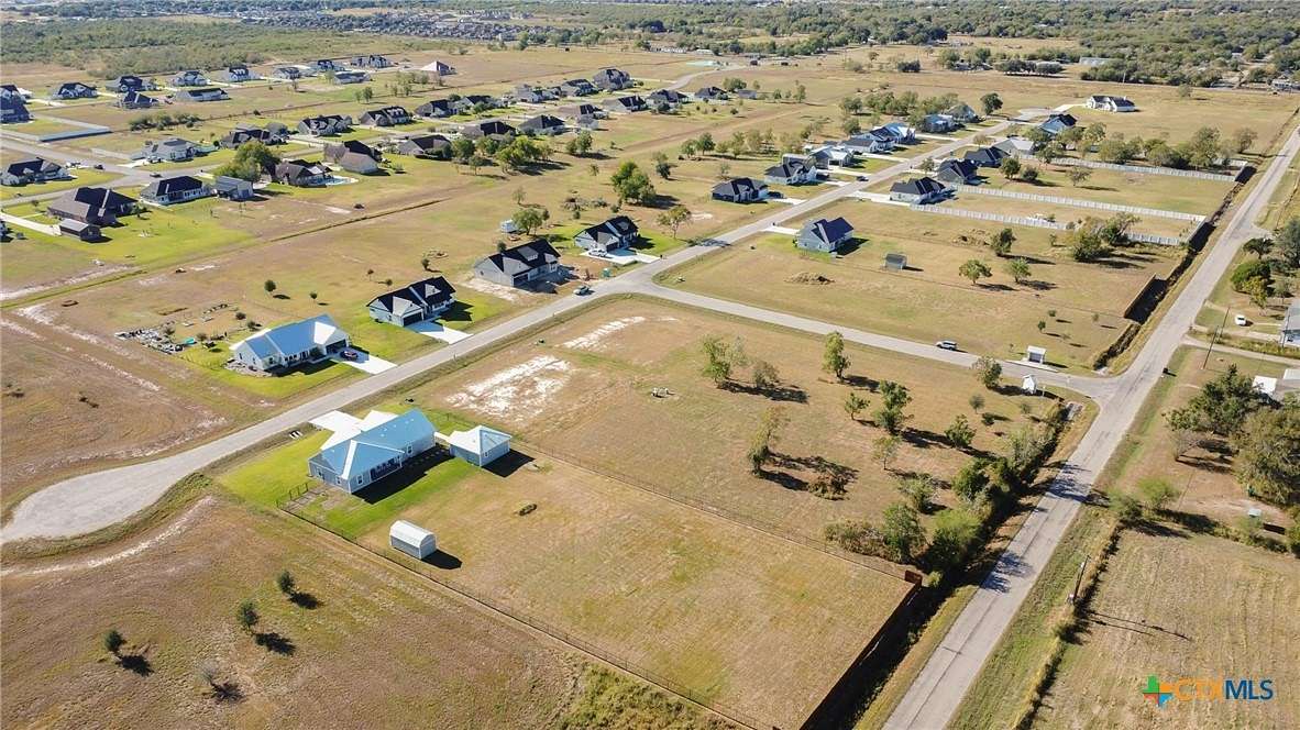 1.004 Acres of Residential Land for Sale in Victoria, Texas