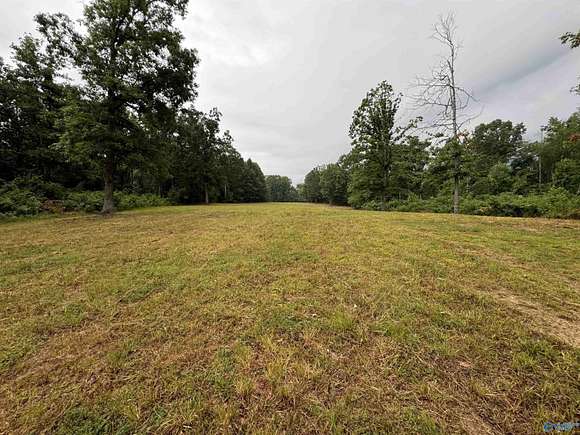 18 Acres of Recreational Land for Sale in Scottsboro, Alabama