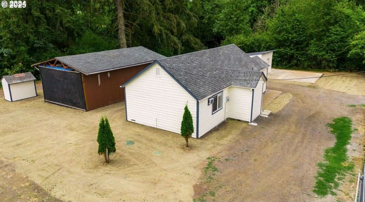 3 Acres of Residential Land with Home for Sale in Ridgefield, Washington