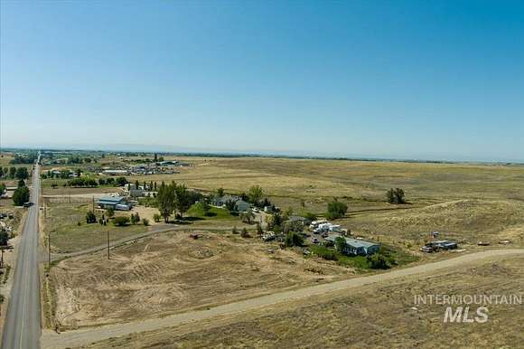 10.015 Acres of Recreational Land with Home for Sale in Caldwell, Idaho