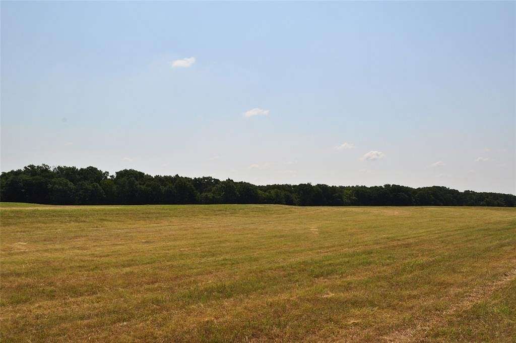 11.5 Acres of Land for Sale in Whitesboro, Texas