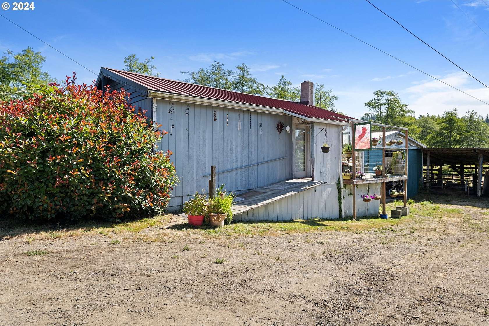 7.73 Acres of Land with Home for Sale in Astoria, Oregon