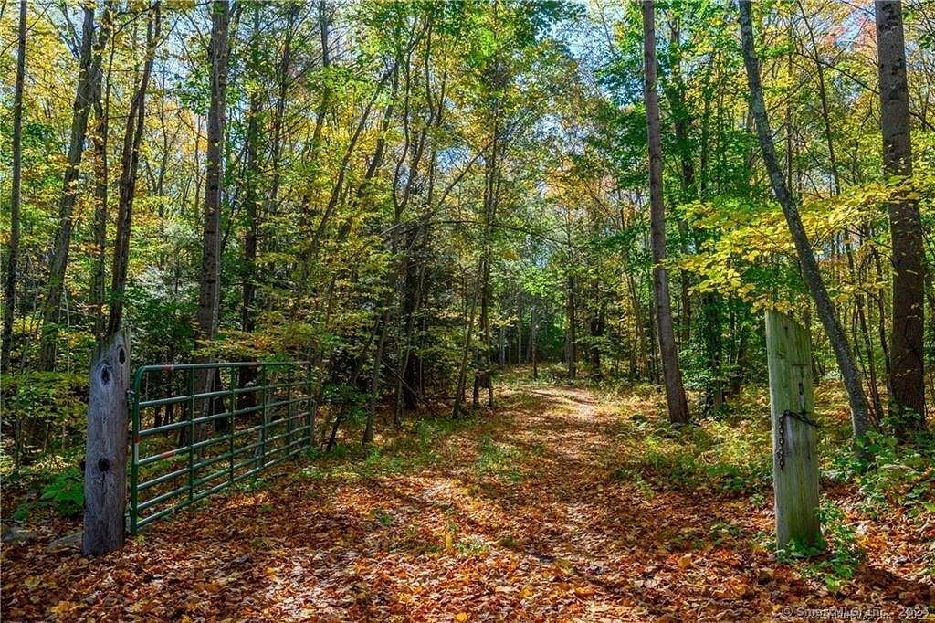 39.55 Acres of Land for Sale in Newtown, Connecticut
