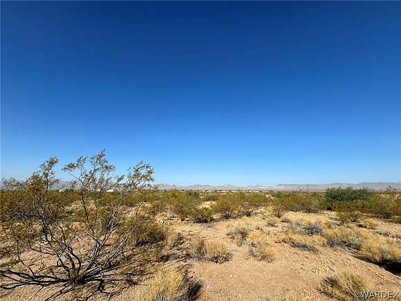 2.35 Acres of Land for Sale in Golden Valley, Arizona