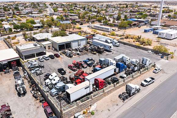 1.01 Acres of Commercial Land for Sale in El Paso, Texas