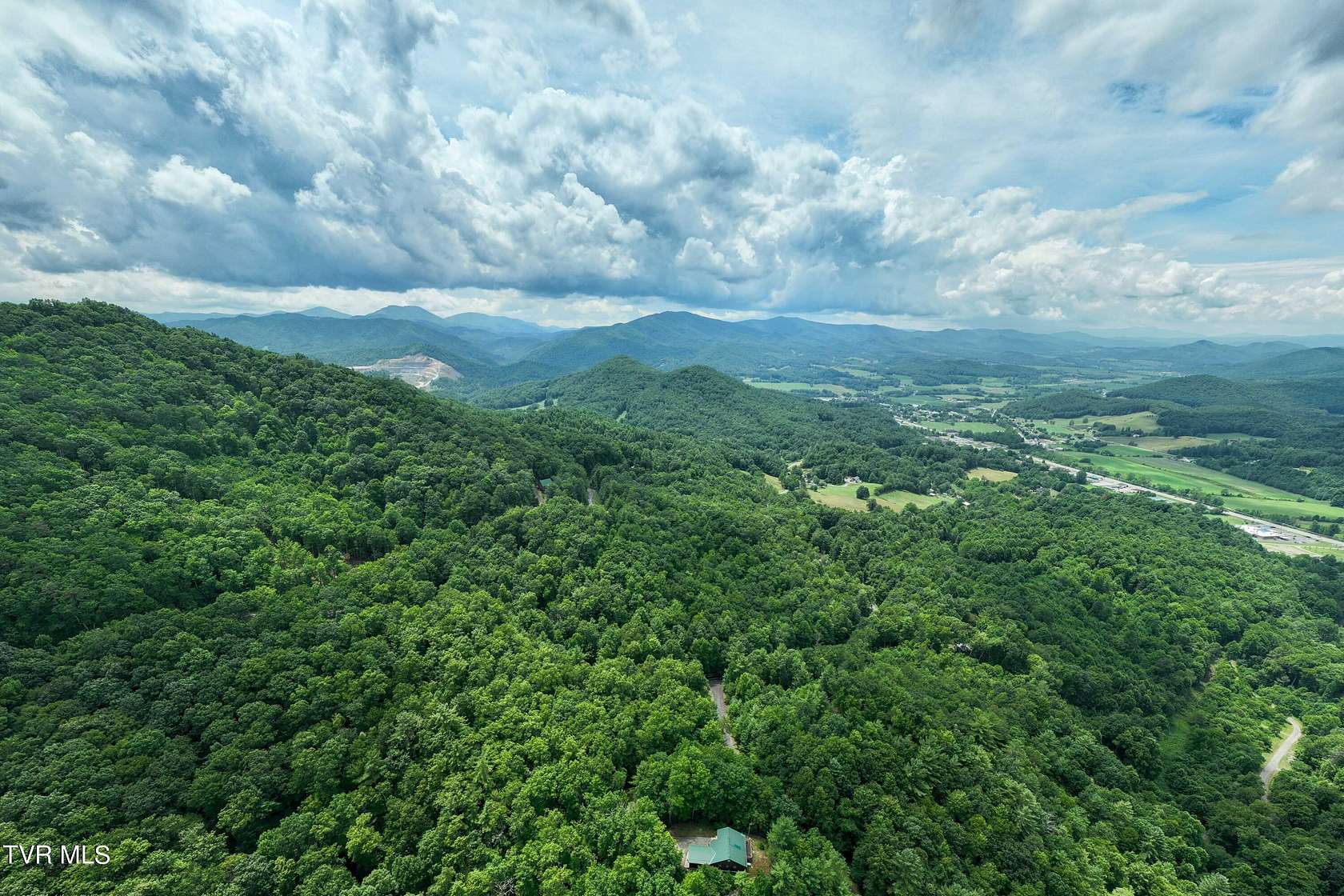 2.59 Acres of Residential Land for Sale in Mountain City, Tennessee