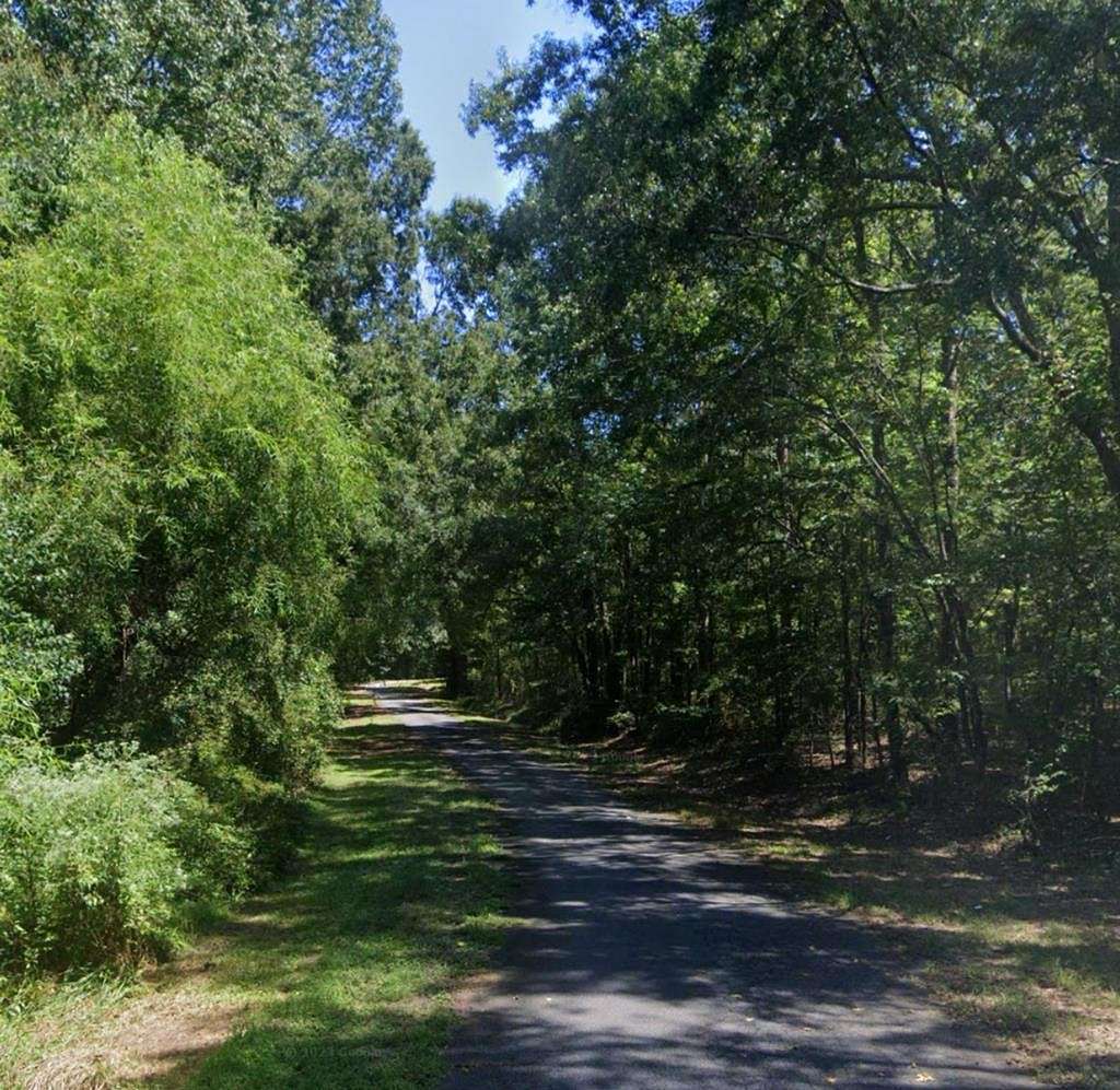 0.9 Acres of Residential Land for Sale in Iva, South Carolina