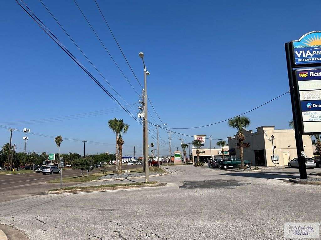 7.002 Acres of Improved Commercial Land for Lease in Brownsville, Texas