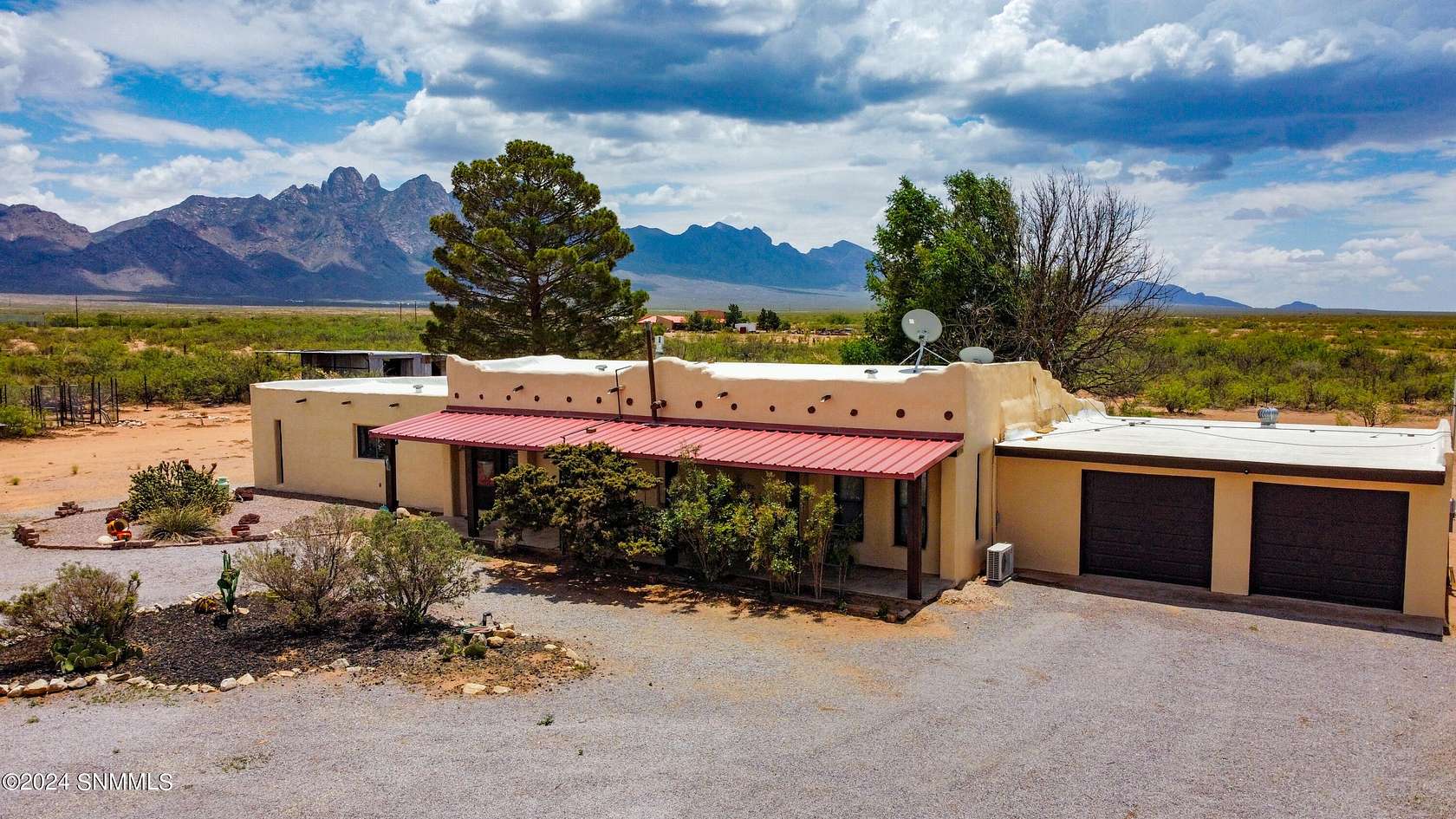 7.91 Acres of Land with Home for Sale in Las Cruces, New Mexico