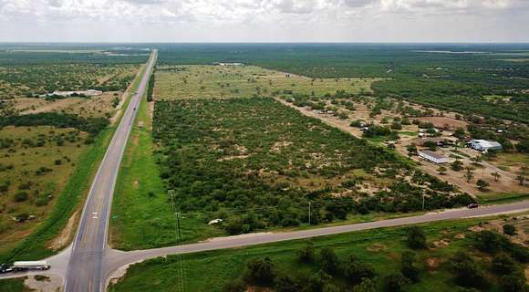 19 Acres of Land for Sale in Carrizo Springs, Texas