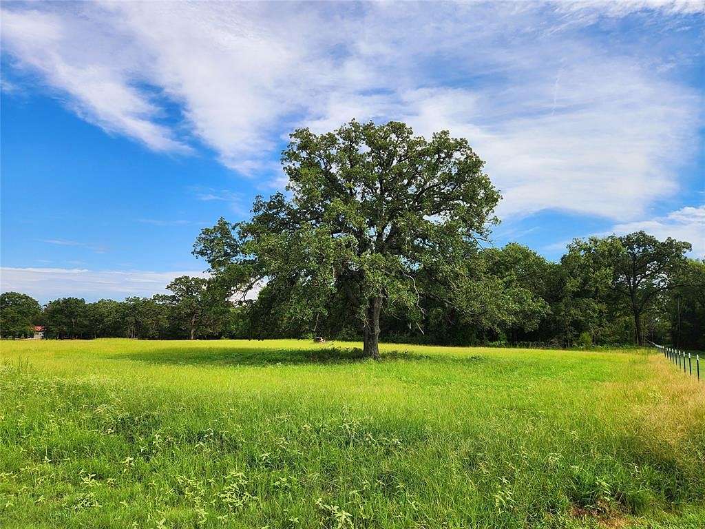 5.01 Acres of Land for Sale in Athens, Texas