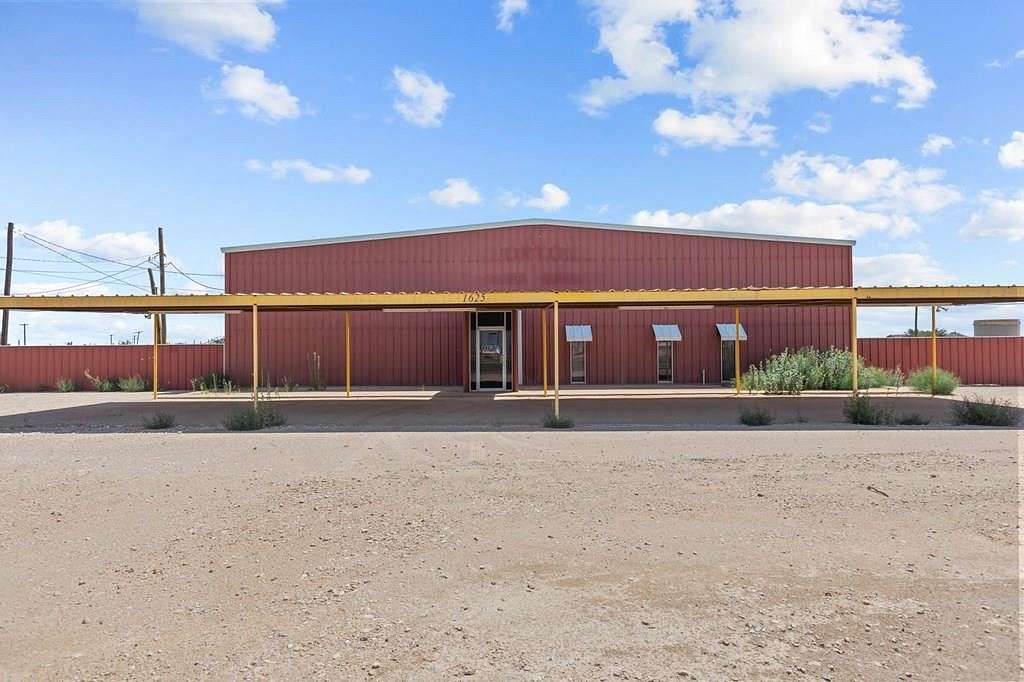 2 Acres of Improved Commercial Land for Sale in Andrews, Texas