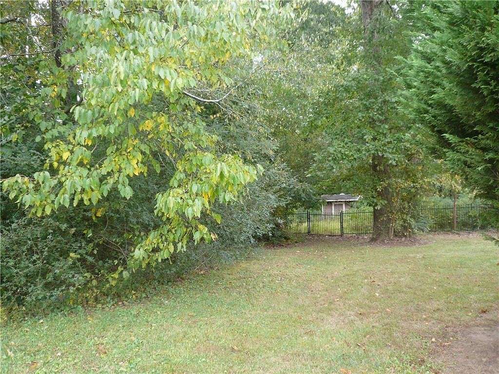 0.75 Acres of Residential Land for Sale in Acworth, Georgia