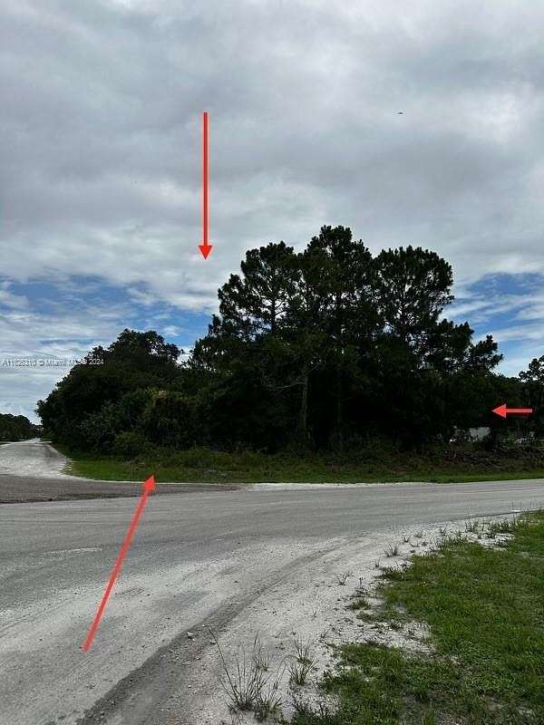 1.06 Acres of Residential Land for Sale in Clewiston, Florida