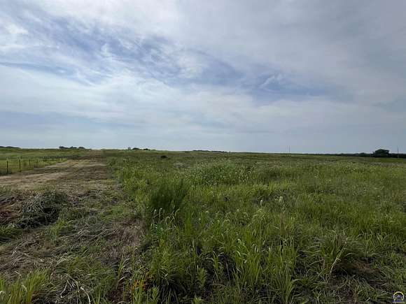 9.84 Acres of Residential Land for Sale in Berryton, Kansas