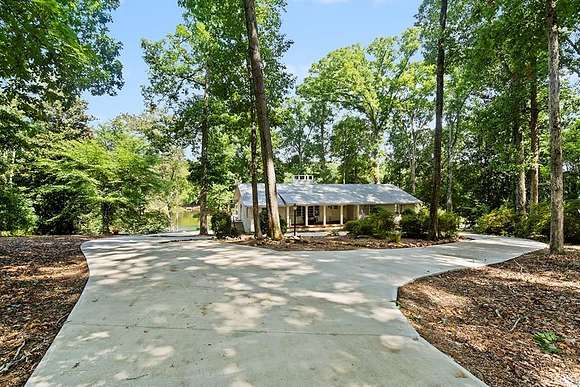 3.04 Acres of Residential Land with Home for Sale in Greenwood, South Carolina