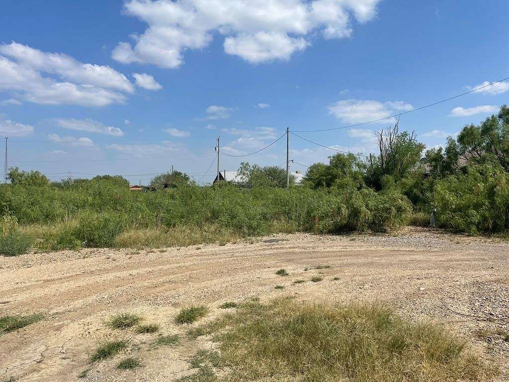 0.459 Acres of Residential Land for Sale in Eagle Pass, Texas