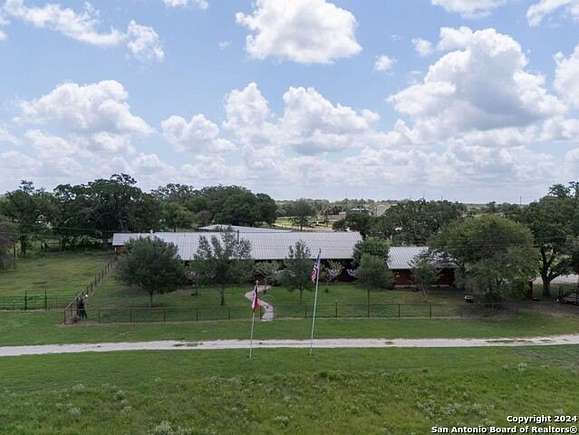 16.8 Acres of Land with Home for Sale in Kingsbury, Texas