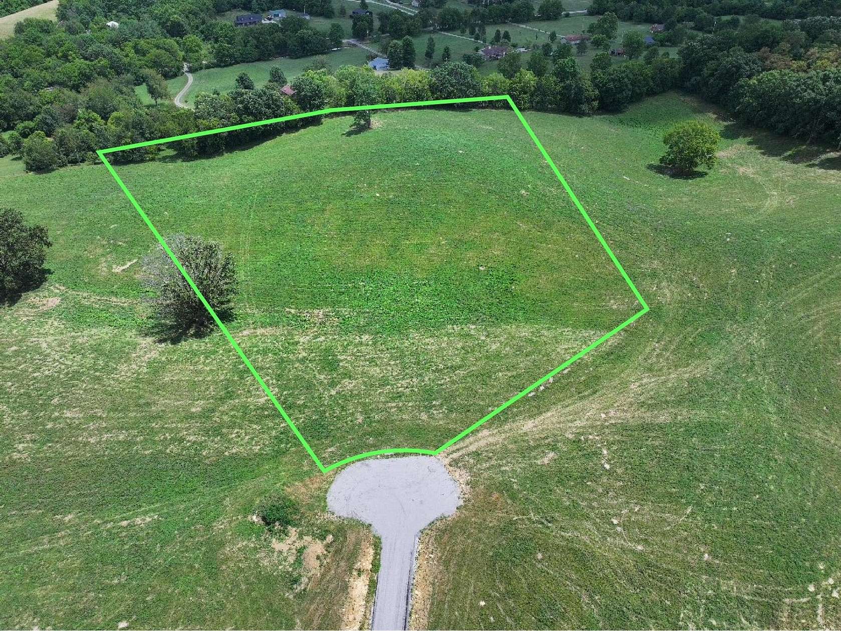 9.62 Acres of Agricultural Land for Sale in Cynthiana, Kentucky
