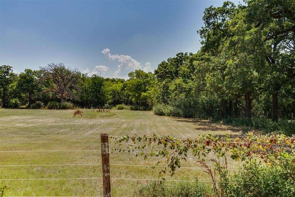 8.928 Acres of Residential Land for Sale in Dalworthington Gardens, Texas