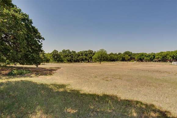 8.928 Acres of Residential Land for Sale in Dalworthington Gardens, Texas