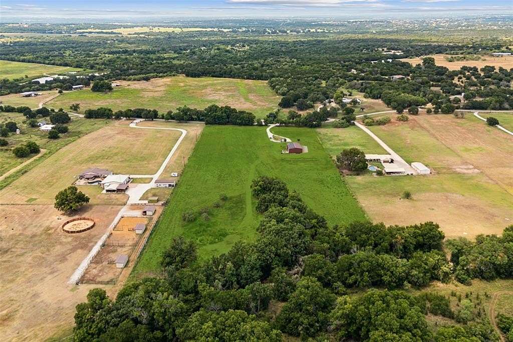 9.995 Acres of Residential Land with Home for Sale in Granbury, Texas