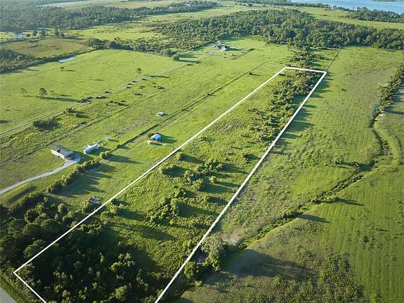 5.31 Acres of Land for Sale in Fort Meade, Florida