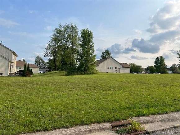 0.1 Acres of Residential Land for Sale in Pontiac, Michigan