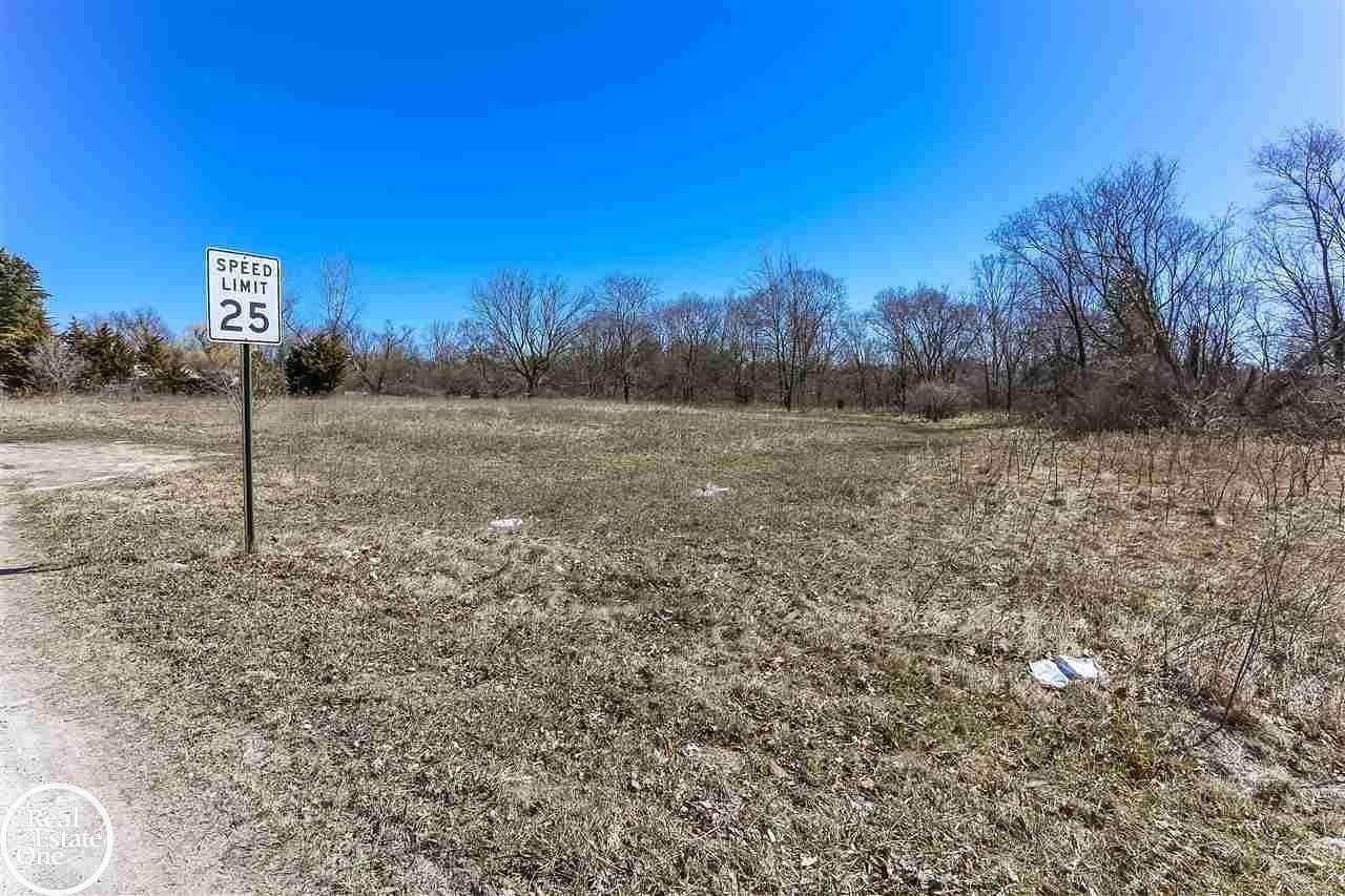 2 Acres of Commercial Land for Sale in Fort Gratiot, Michigan