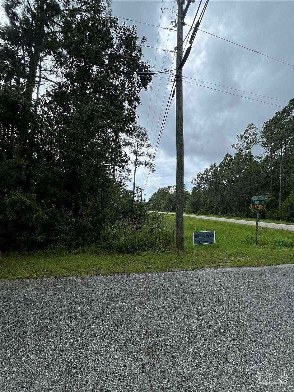 0.47 Acres of Land for Sale in Milton, Florida