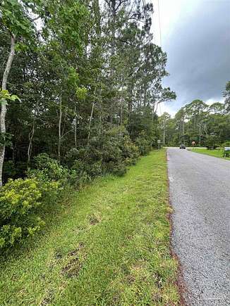 0.47 Acres of Land for Sale in Milton, Florida