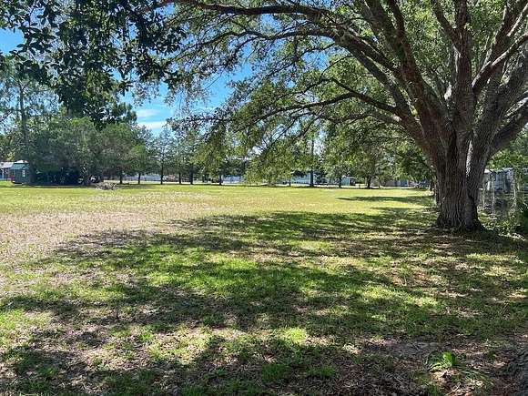 1 Acre of Residential Land for Sale in Cedar Key, Florida