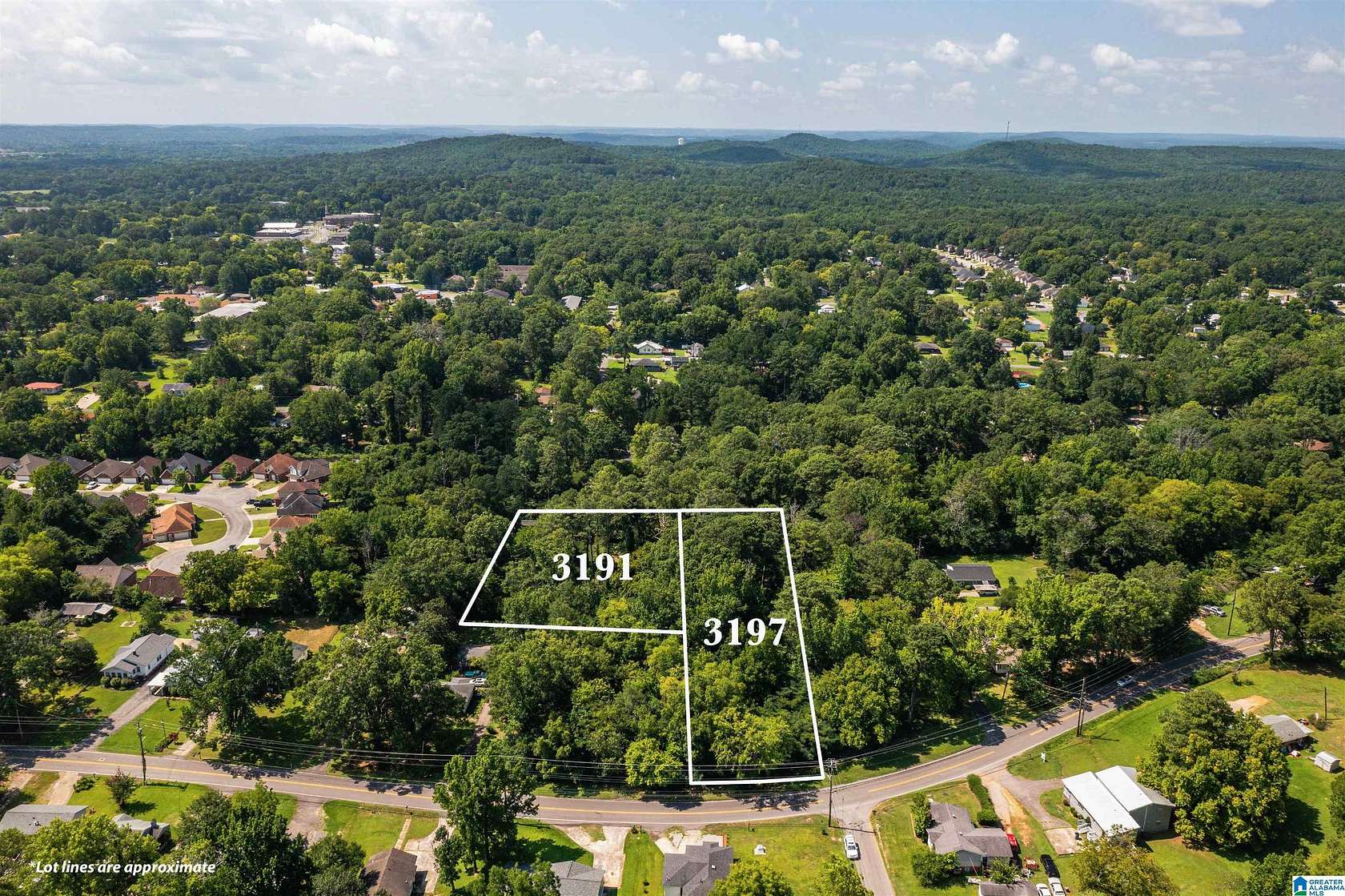 0.86 Acres of Commercial Land for Sale in Hueytown, Alabama