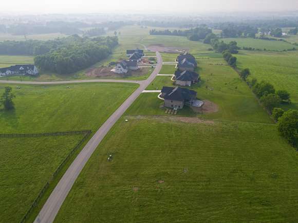 1 Acre of Residential Land for Sale in Wilmore, Kentucky