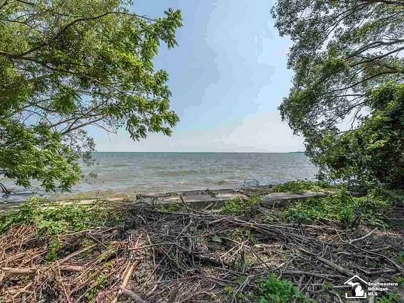 1.25 Acres of Residential Land for Sale in Newport, Michigan