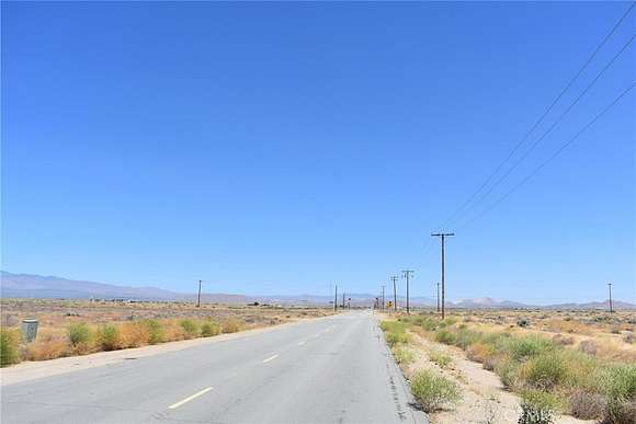 29.836 Acres of Land for Sale in Lancaster, California